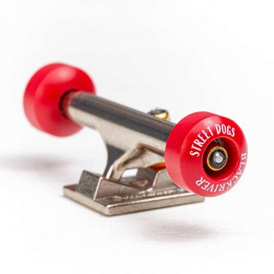 Blackriver Wheels "Street Dogs" red