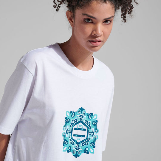 Logo Majolica Tee White Blue