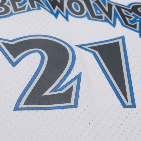 Men's Kevin Garnett White Minnesota Timberwolves 2003/04 Swingman Jersey