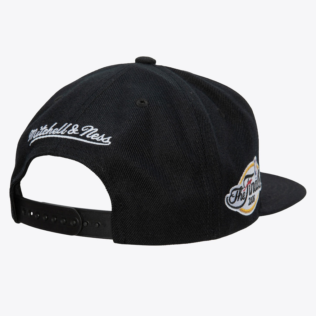 Black Boston Celtics Hardwood Classics Top Spot Snapback Hat