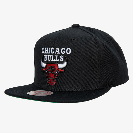 Black Chicago Bulls Hardwood Classics Top Spot Snapback Hat